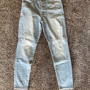 Lucky Brand light skinnies